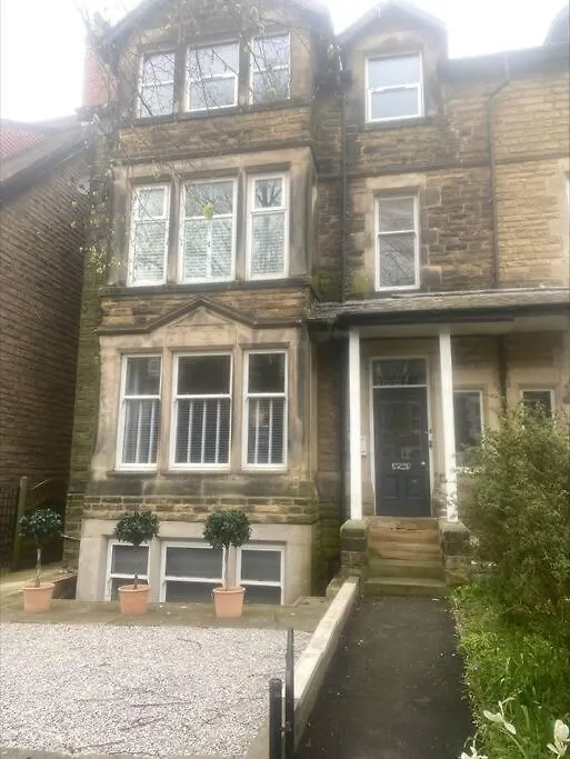 Dragon Parade Apartment Harrogate