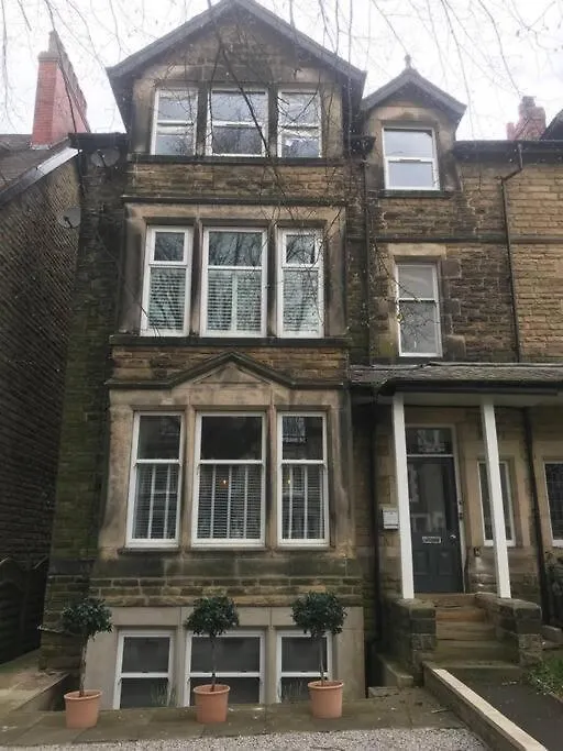 Dragon Parade Apartment Harrogate