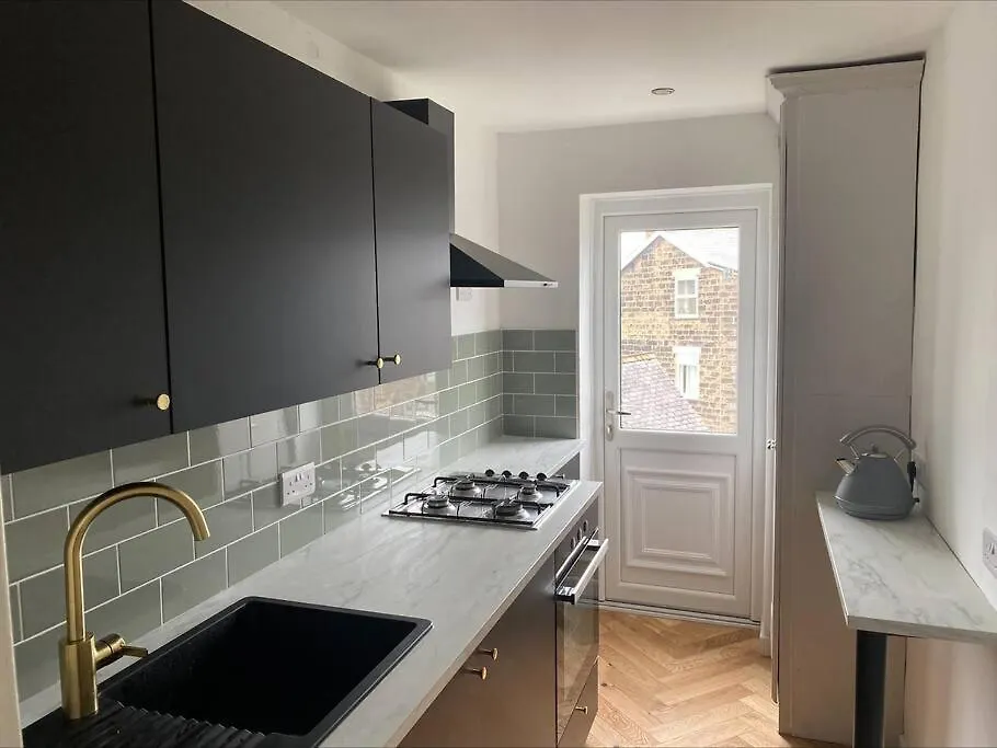 Dragon Parade Apartment Harrogate